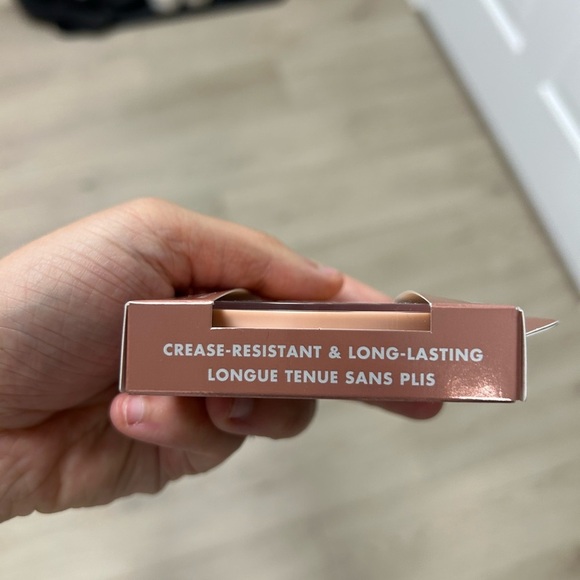 Elf Halo Glow Powder Filter, Medium Neutral - Picture 3 of 5